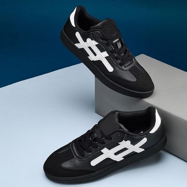 Casual shoes